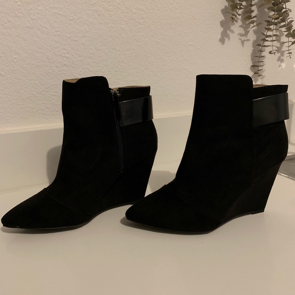 Black boots